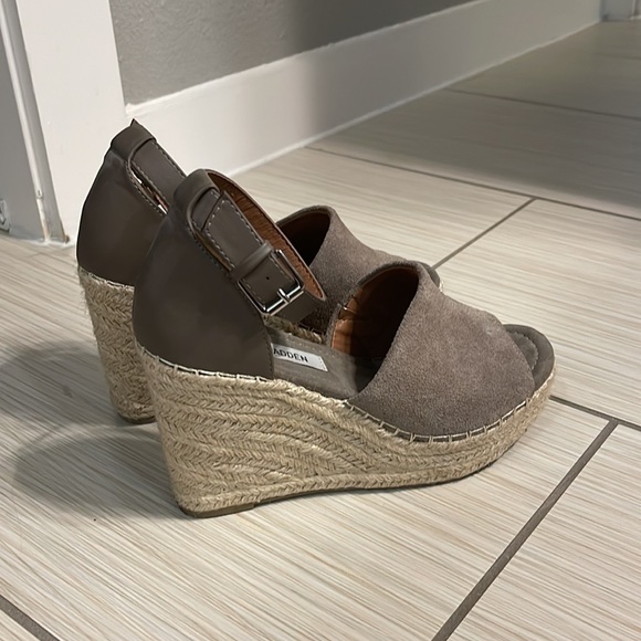 Steve Madden wedges - Picture 2 of 4